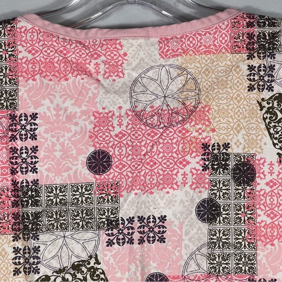 Dickies Pink Patchwork Scrub Top Size Small Loose Fit Tie Back Waist Nursing - Picture 8 of 9